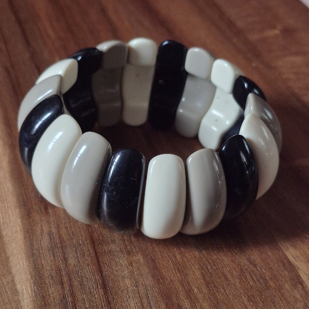 Beaded Stretch Bracelet Acrylic Black White Gray Beads